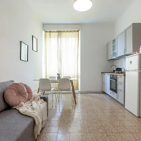 Beplace Apartments In Fiera Milan Exterior photo