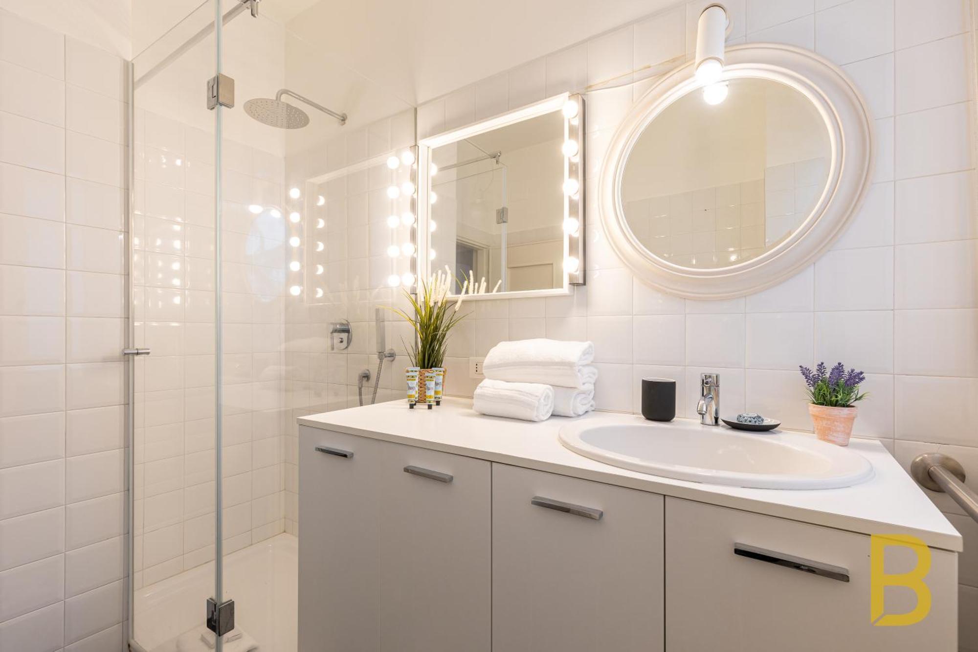 Apartment Beplace In Fiera Milan